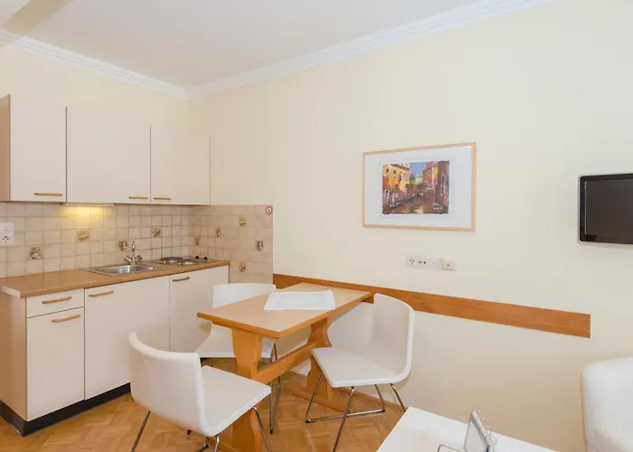 Life 3 By Alpenidyll